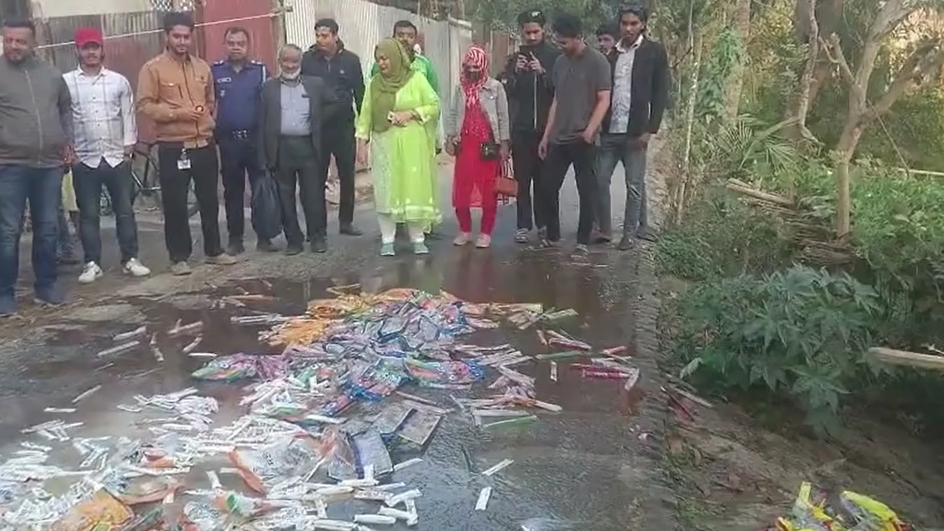 শিবচরে ভেজাল শিশুখাদ্যের কারখানায় ভ্রাম্যমাণ আদালতের অভিযান, ২ জনের কারাদণ্ড