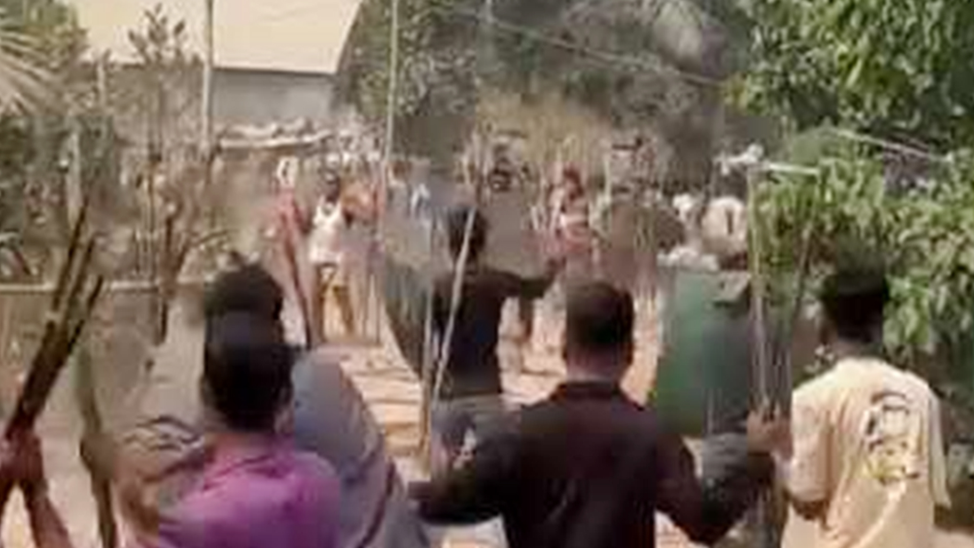 কিশোরগঞ্জে ‎শিশুদের ঝগড়া নিয়ে দুপক্ষের সংঘর্ষে আহত ৩০