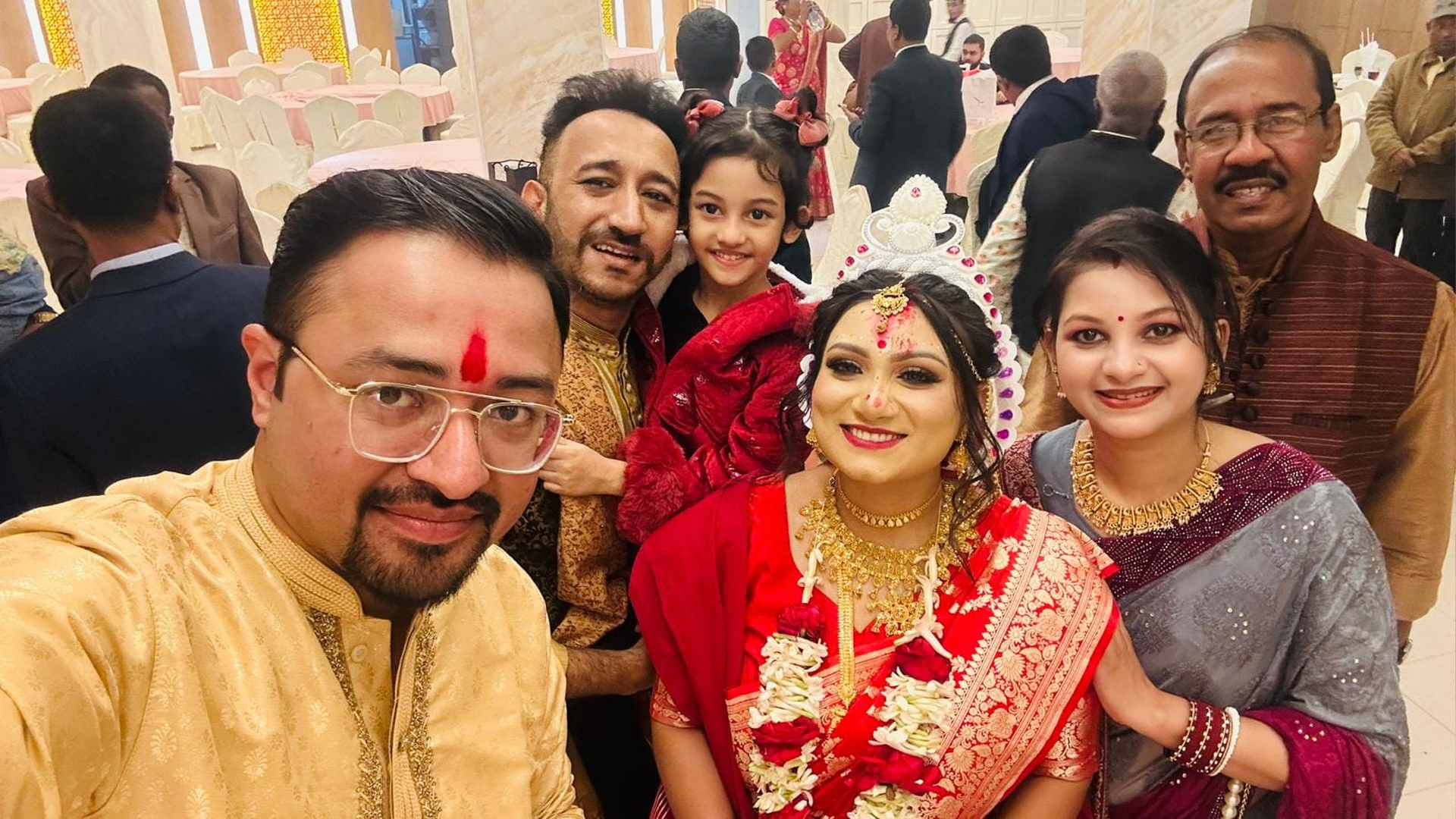 গানের মাধ্যমে পরিচয় হলেও পারিবারিকভাবেই বিয়ে হয়েছে অবন্তির। ছবি: অবন্তি সিঁথির ফেসবুক থেকে নেয়া