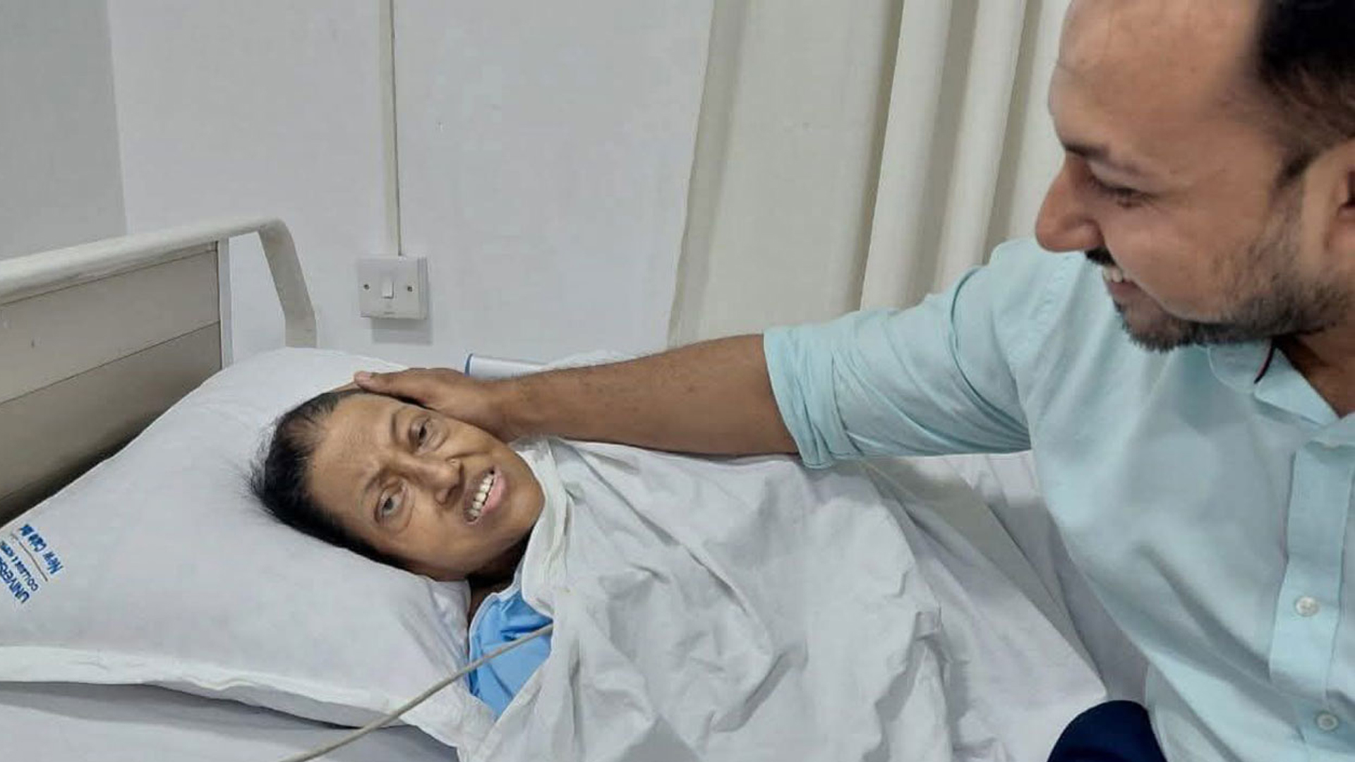 ফরিদা পারভীন কেবিনে, বিশেষ অনুরোধ ছেলের
