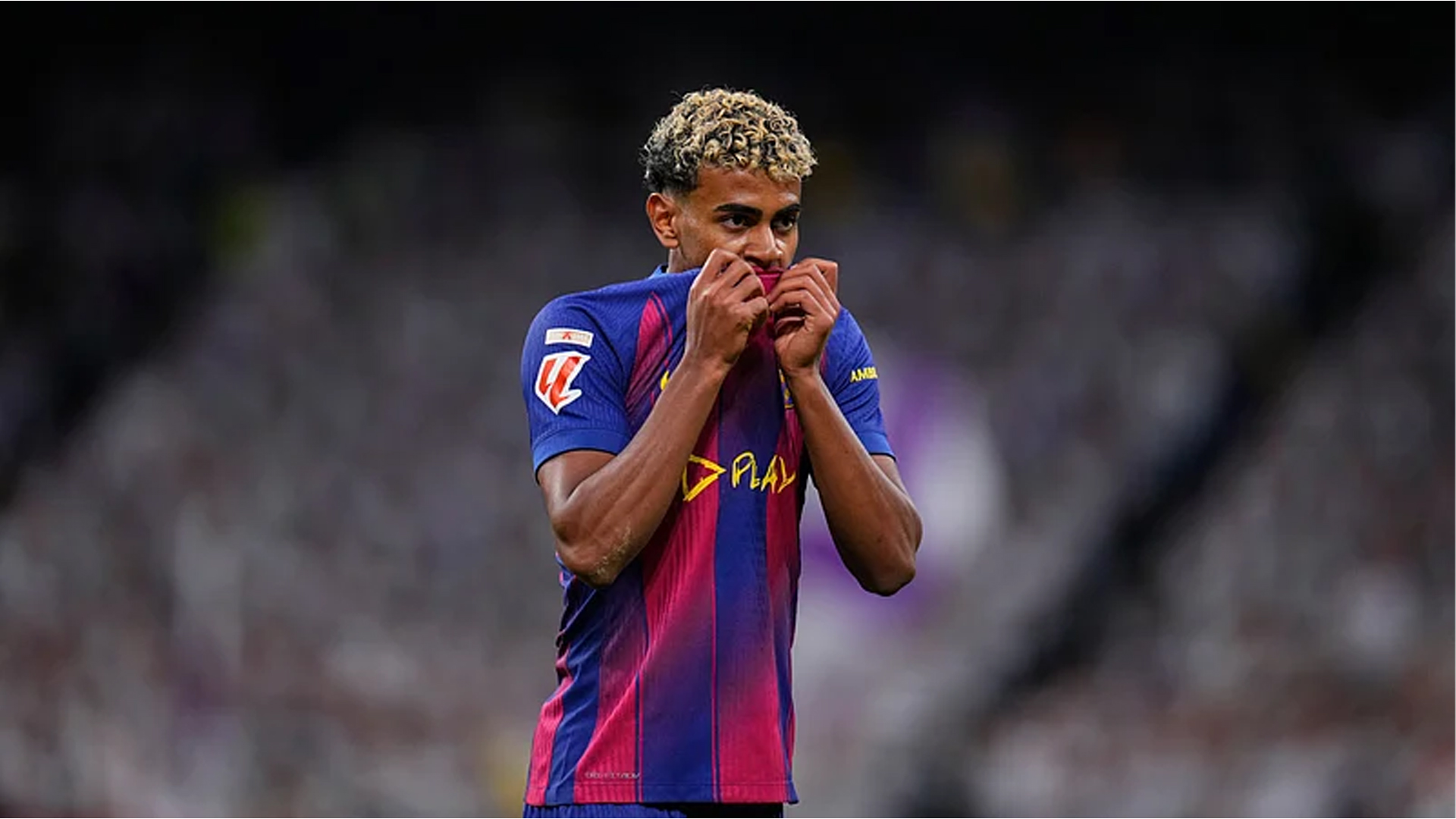 ইতিহাস গড়ে ফিফপ্রো'র বর্ষসেরা একাদশে ইয়ামাল