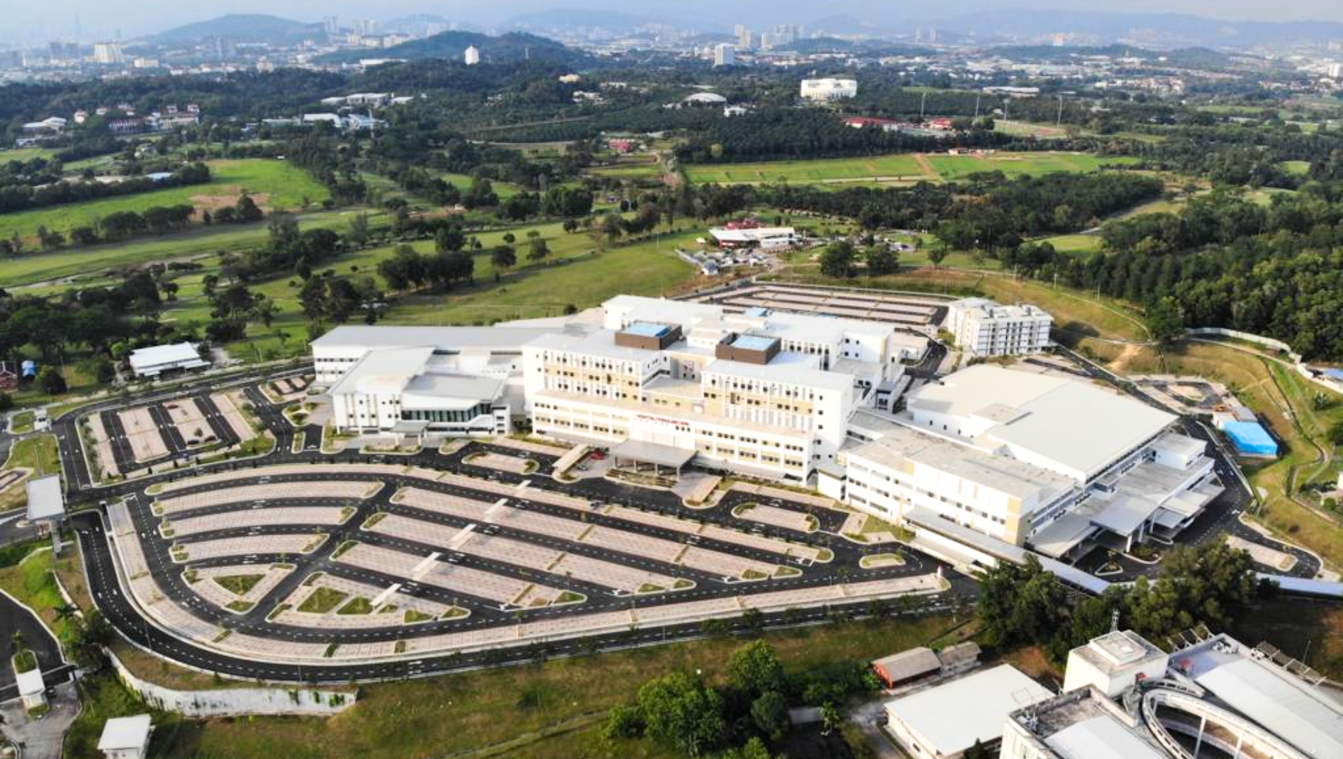 Bokira qiz bilan birinchi nikoh kechasi jinsiy aloqa uy qurilishi video