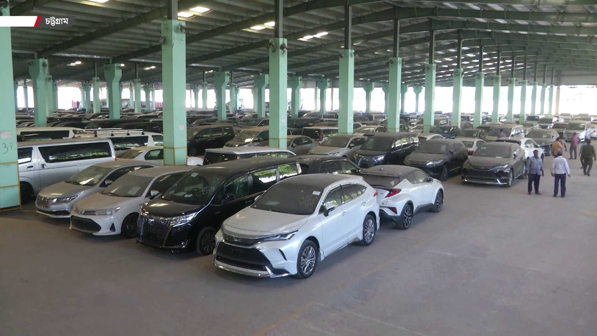 গাড়ি আমদানি বাড়লেও বিক্রি বেড়েছে কতটা?