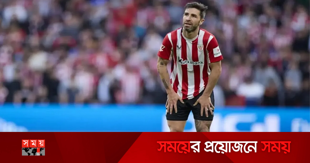 Orgazm film tomosha qilish Qiz quyoshga chomilayotgan edi, bir yigit daryoning narigi tomonidan uning oldiga suzib kelib, uni j