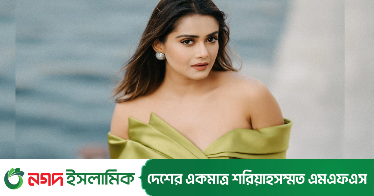 Yosh qizni sorayotgan keksa odamning pornosi Rus uy qurilishi anal filmlar